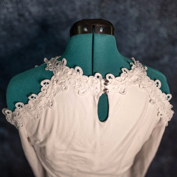 Boston Proper White Cut-Out Lace Top | Size Small - Picture 5 of 8